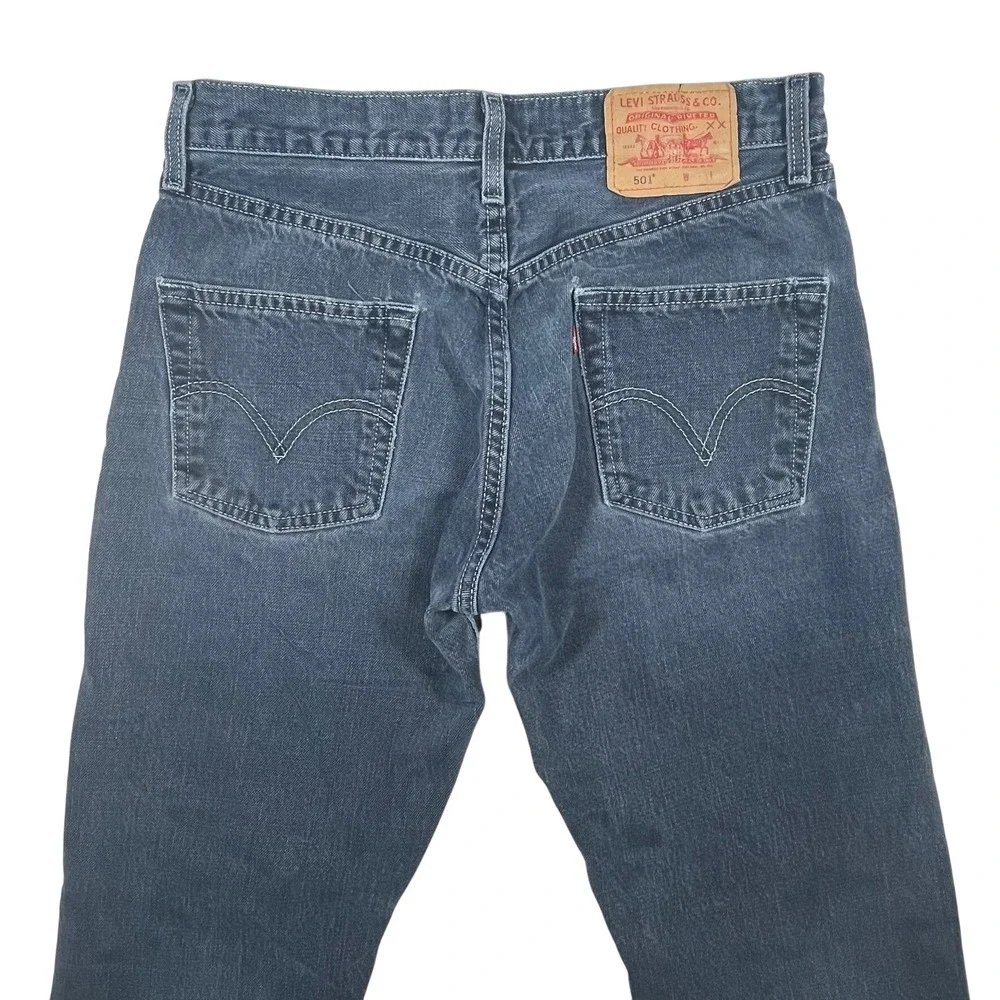 Levis step into
